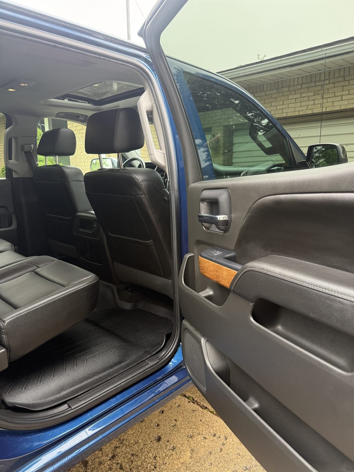 Spotless back seat of a well-maintained Diamond Club member car
